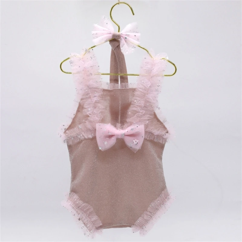 Рисунок 4 - детский кружевной комбинезон с бантом