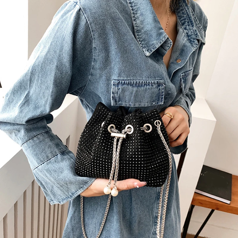 Luxury Women's Bag New High Quality Horseshoe Bucket Bag Exquisite PU Rivet Sequin Design Women's One Shoulder Handbag