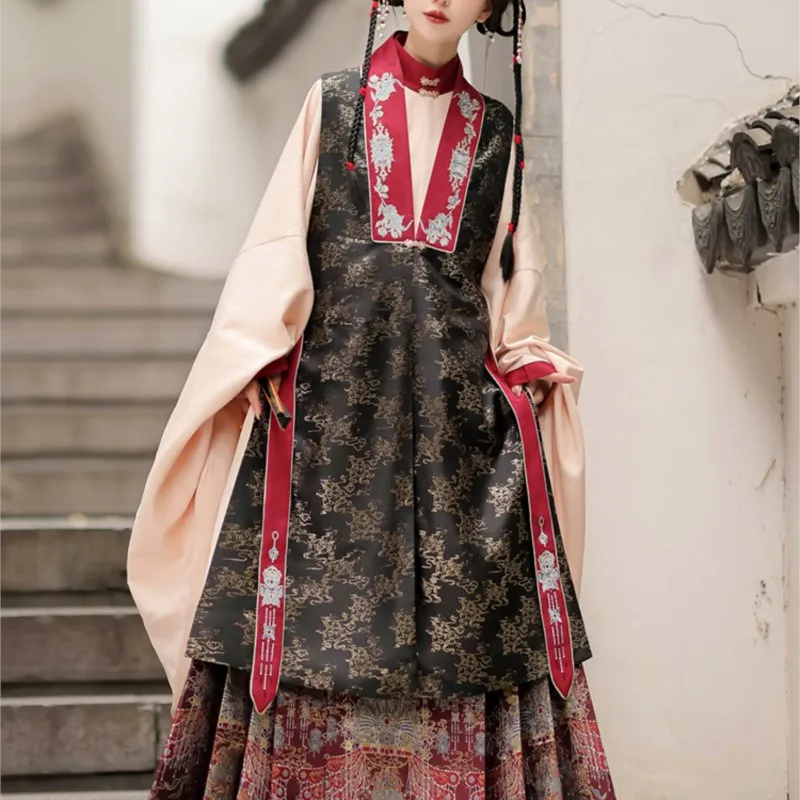 

Original Ming Hanfu Dress Women's Autumn Winter Chinese Style Weaving Gold Bijia Large Sleeve Shirt Makeup Horse Face Dress