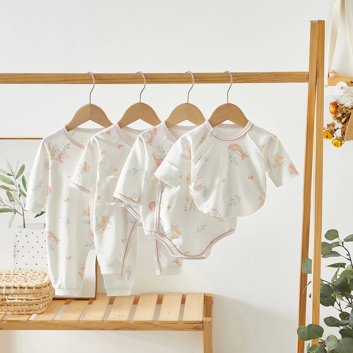 

Newborn Half Back Clothes 0-3 Months Baby Coat Spring And Autumn Newborn Baby Clothes Baby Monk Clothes Class A Pure Cotton