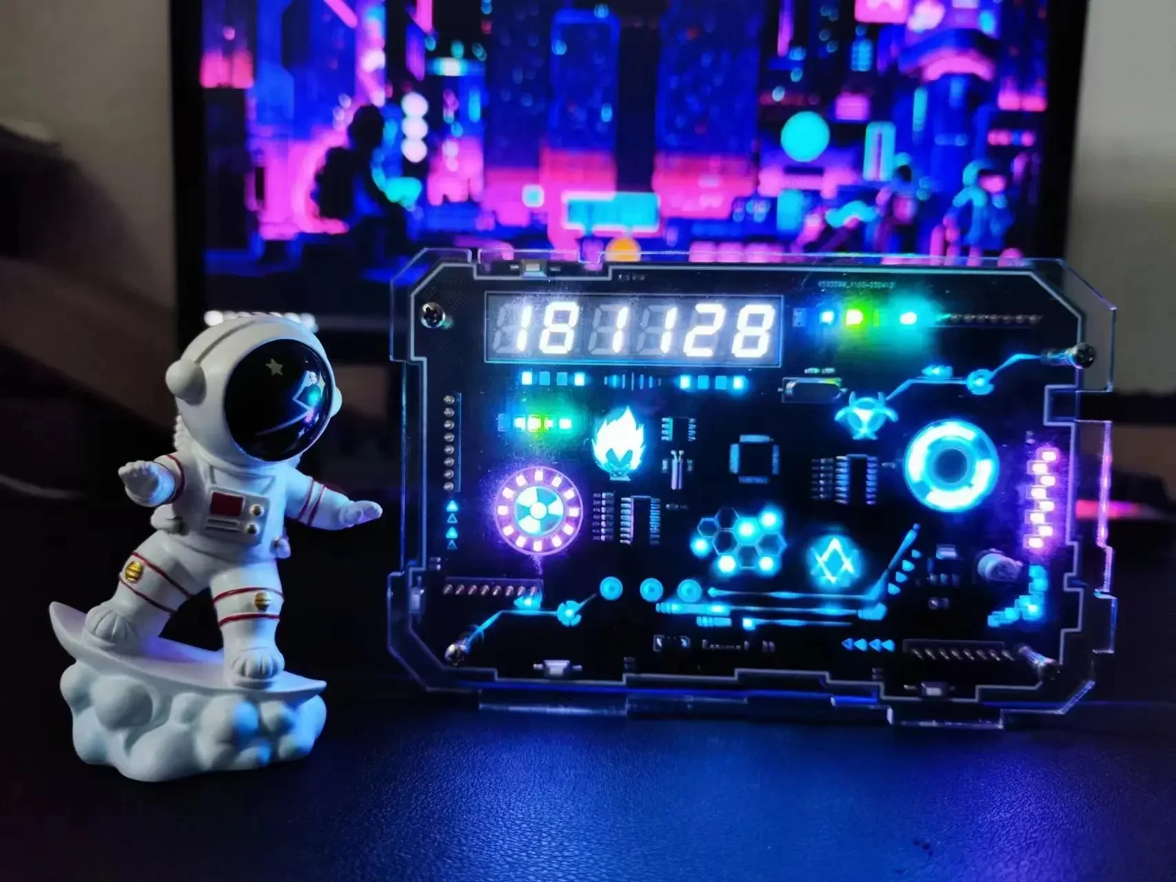 New Game Atmosphere Room Art and Technology Sense Handmade RGB Desktop Clock Decoration Accessories Gift desktop clock