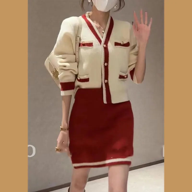 레드 새해 여성 한국 드라마 우아한 니트 정장 드레스, 가을과 겨울 우아한 사교계 가디건 스커트 투피스 세트