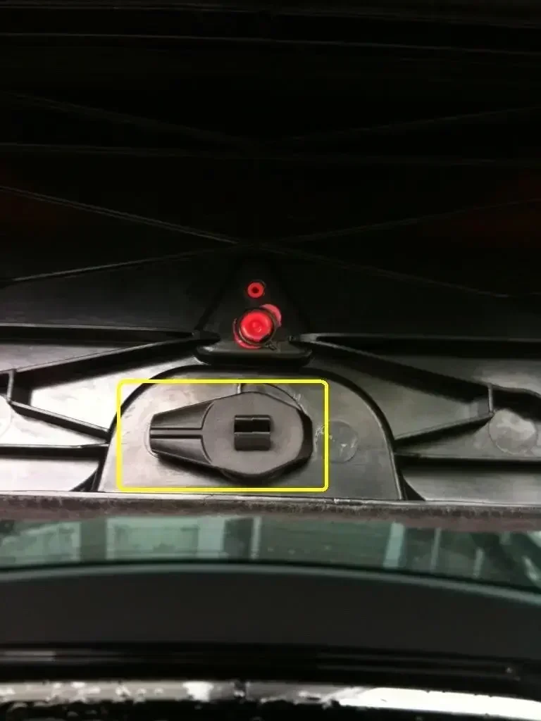 Trunk Box Luggage Lock Tail Box Buckle Triangle Warning Card Bracket Knob For A4 B6 2000-2008 For A6 C5 1998-2006