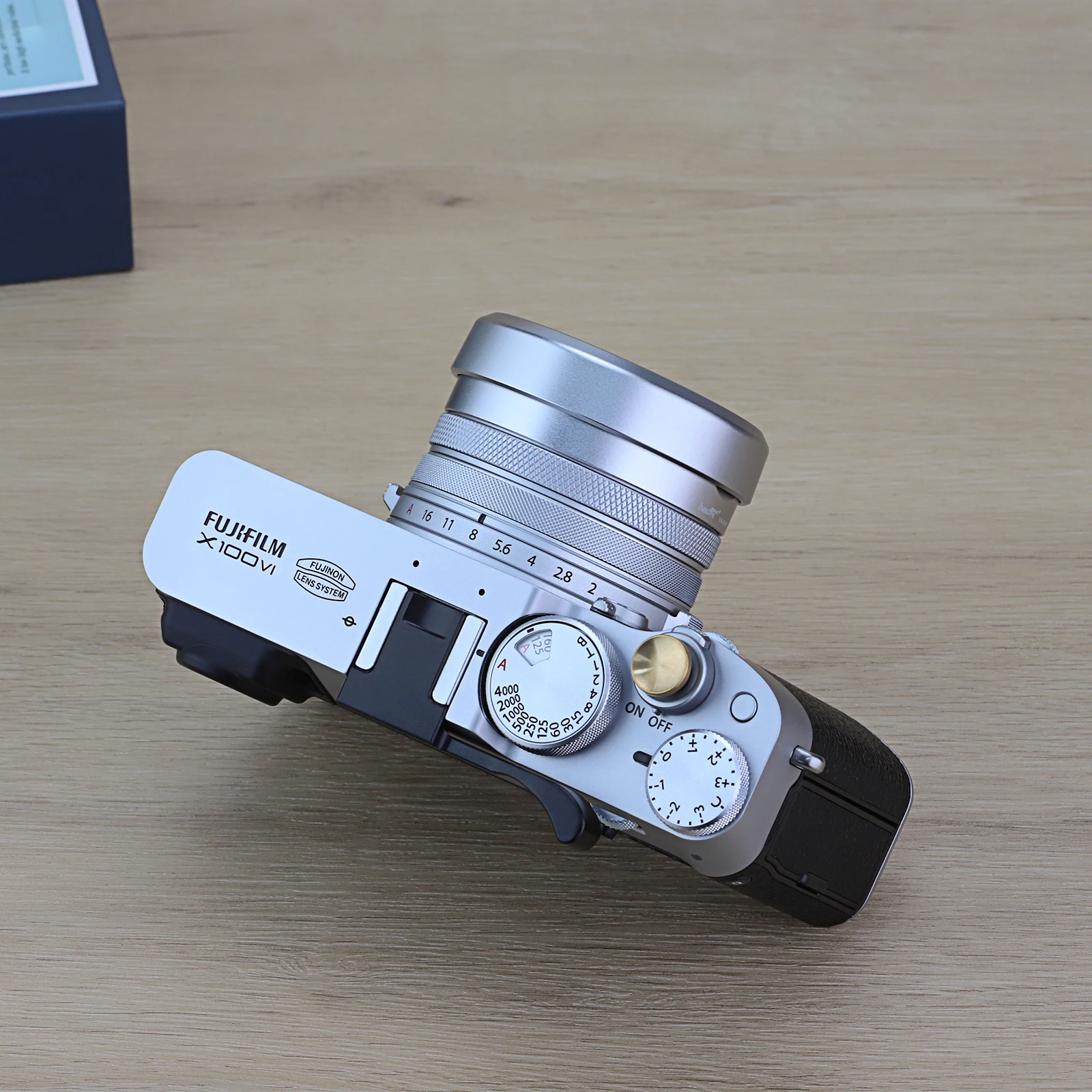 Fujifilm x100vi シルバー　広角レンズ付き FUJIFILM 富士フイルム デジタルカメラ X100VI シルバー X100VI