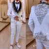 Luxury White Wedding Suits For Men Skinny Sparkly Crystals Beads Shawl Lapel Prom Blazers 3 Pieces Groomsman Tuxedos Customized 1