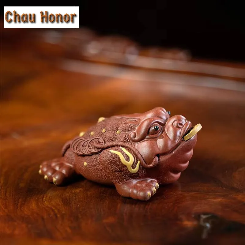 Handmade Yixing Zisha Tea Pet Small Golden Toad Decoration Attracting Wealth Three Legged Beast Set Tea Sculpture Accessories