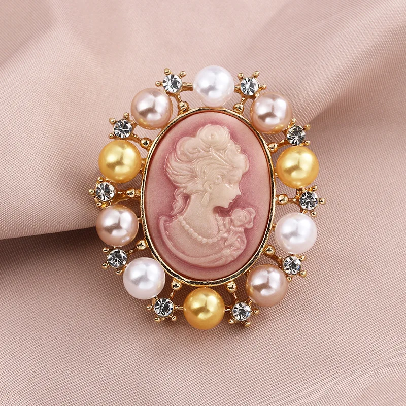 

2022 New Color Pearls Badge Brooch Fashion Versatile Neutral Vintage Small Brooch Banquet Party Dress Accessories