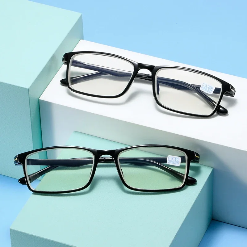Lightweight TR90 Square Reader Glasses Women Men Fashion Myopia Photochromic Eyeglasses -0.5 -1.0 To -4.0