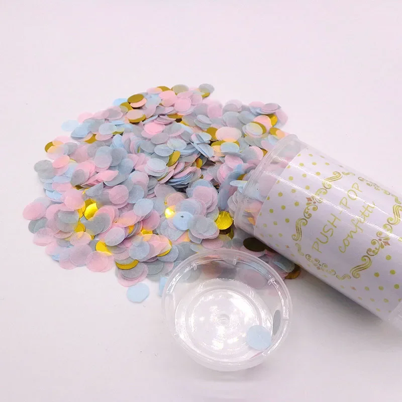 Een Uitbarsting Van Kleurrijke Confetti Op Een Witte Achtergrond