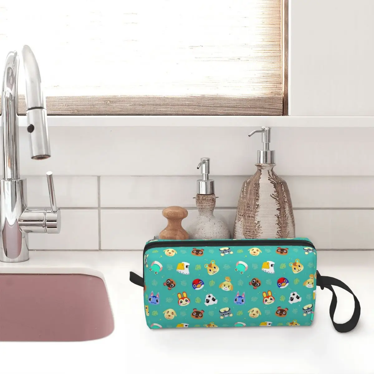 Animal Crossing Game Makeup Bag Pouch Zipper Anime Cartoon Cosmetic Bag Travel Toiletry Bag Organizer Storage Bag for Women 2