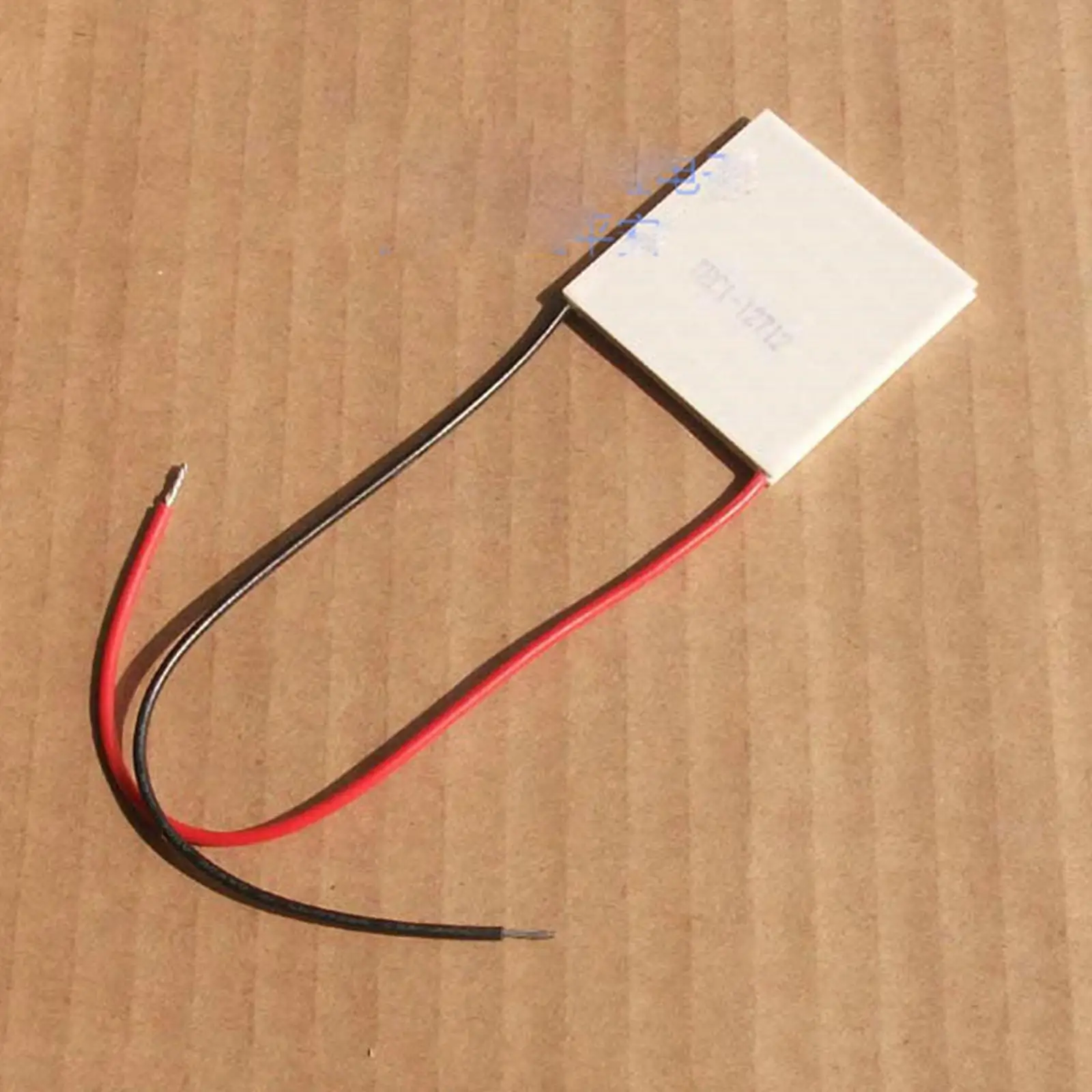 40x40x3.2mm 12A 15V 95W TEC1-12712 Thermoelectric Cooler Peltier Heatsink