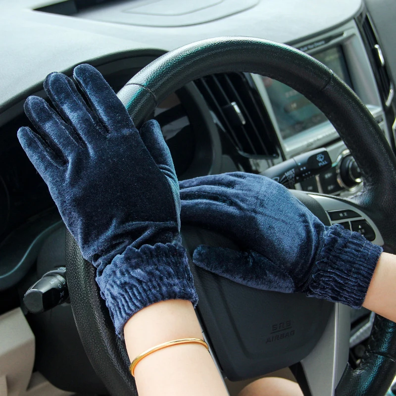 

Short Opera Velvet Gloves Women Flapper Stretchy Wrist Length Banquet Gloves Tea Party Halloween Costume Gloves Driving Mittens