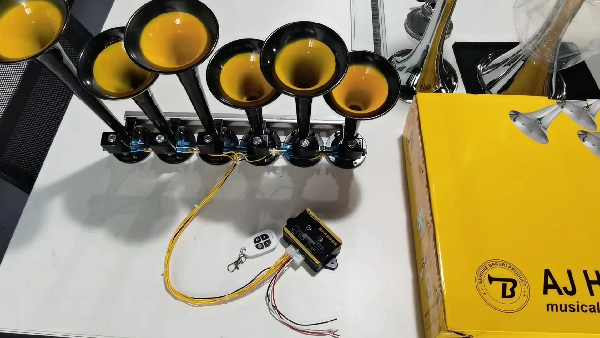 Klaxon Musical à forte pression, Performance Stable, 130db, Kit de  remplacement robuste, 12V, 5 trompettes - AliExpress