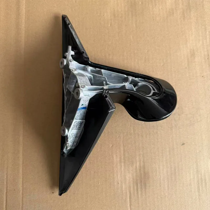 자동차 백미러. BMW 4 시리즈 G26에 적용 가능합니다. 백미러 하우징. 삼각형 플레이트 브래킷.