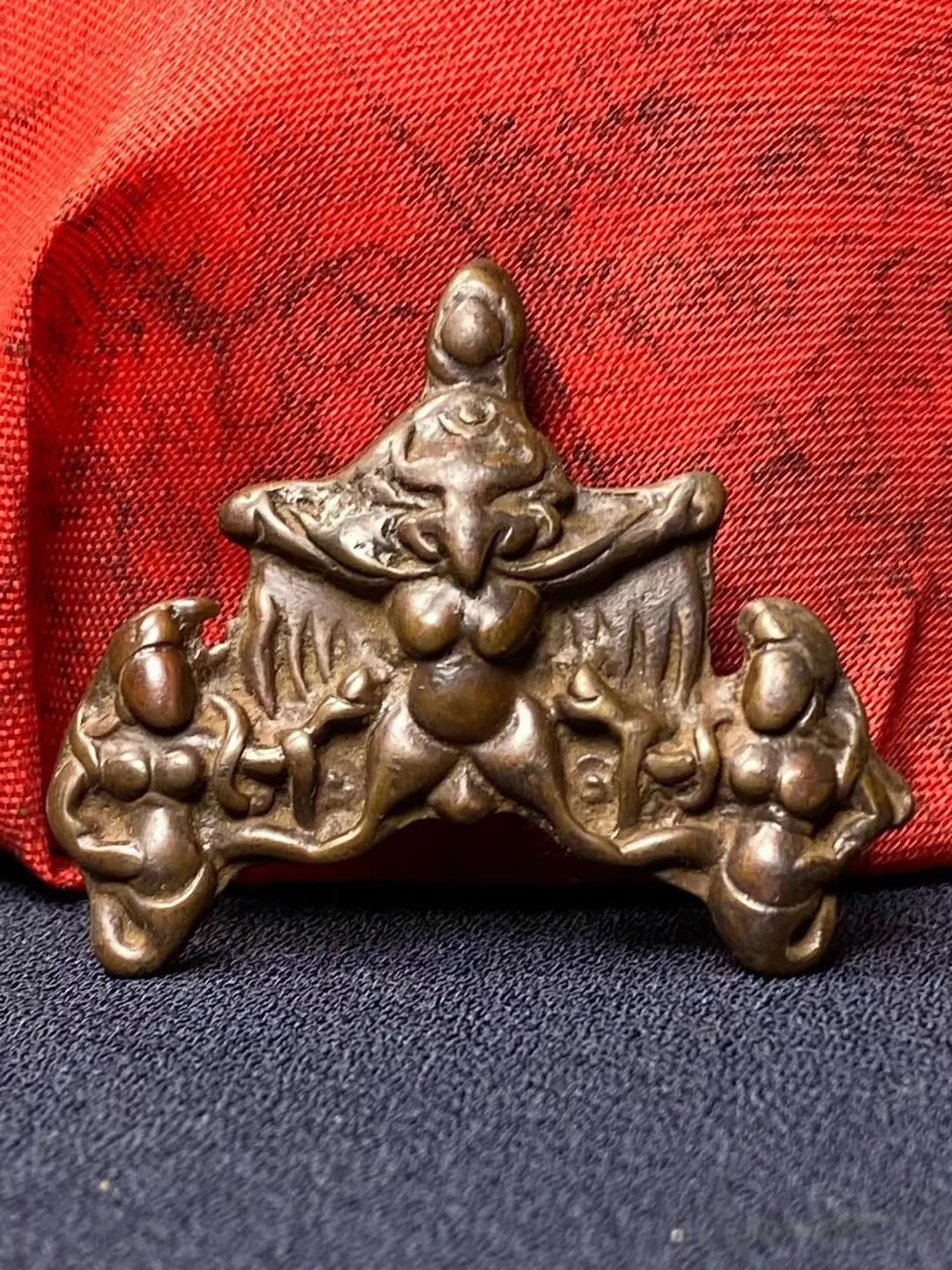 

2"Tibetan Temple Collection Old Bronze Roc Golden winged Bird Dharma Protector Amulet Dharma Town House Exorcism