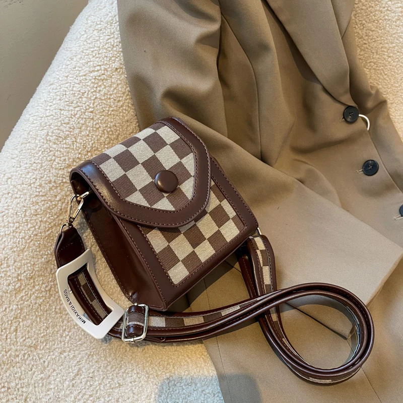 

Versatile Niche PU Bag for Women's Fashion Checkerboard Color Contrast Crossbody Bag Versatile Mobile Phone Plaid Shoulder Bag