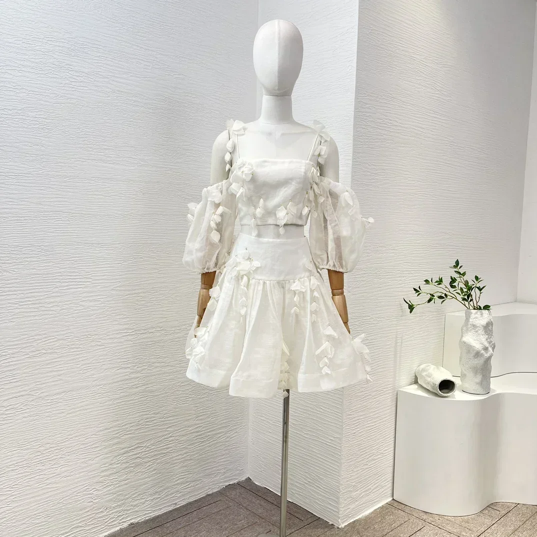 

Silk Linen 2023 New Women Clothing Collection White Petals Tassels Full Lantern Sleeve Lace Blouse Tops and Pleat Mini Skirt Set