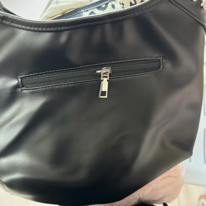 Borsa a Spalla Y2K con Borchie per Donna, Borsa Vintage Nera di Grande Capacità, Borsetta Cool e Trendy - immagine 6