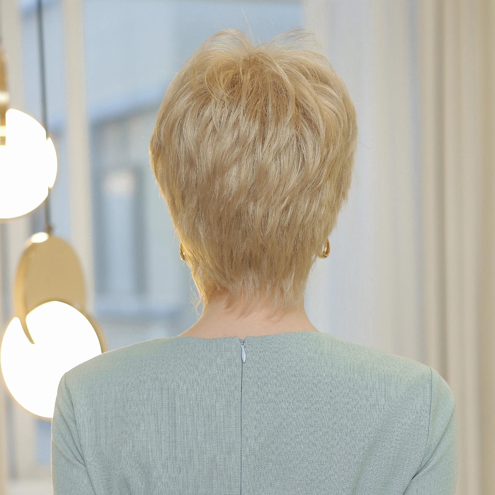 Light Golden Blonde Short Bob Pixie Cut Wigs 6inches Kanekalon