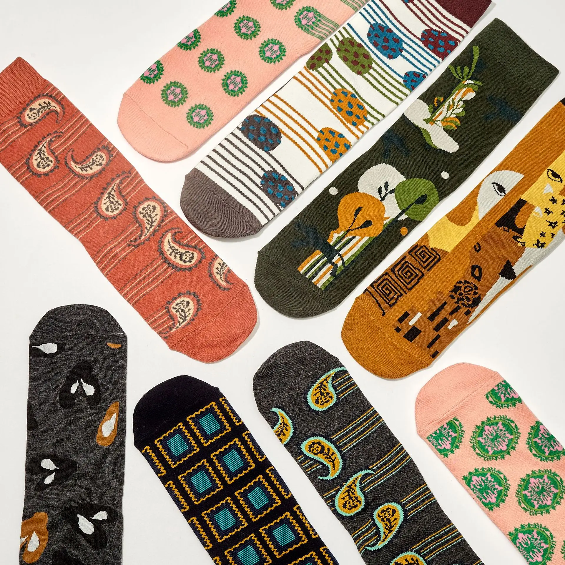 

Autumn and winter new Japanese vintage irregular AB straight socks female personality niche tide socks for women