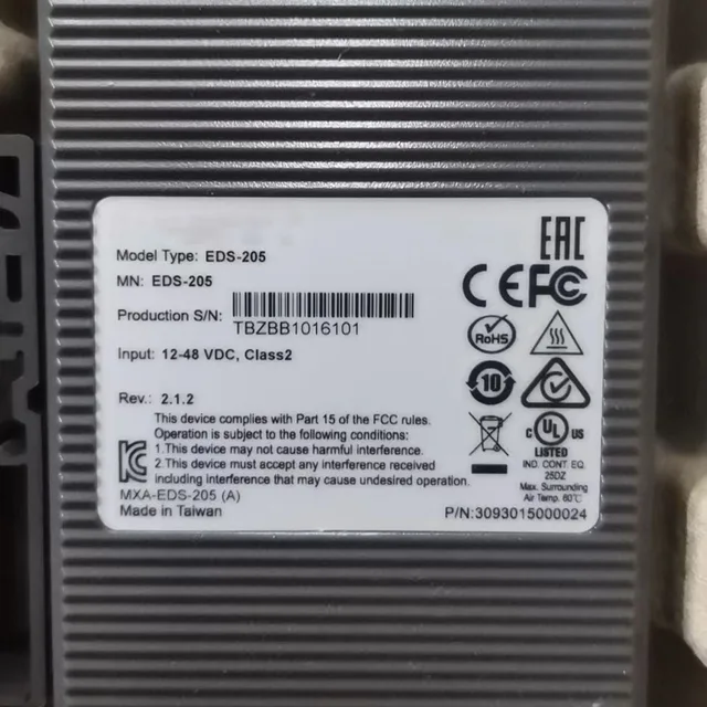 Для 5-портовых неуправляемых коммутаторов Ethernet начального уровня Moxa EDS-205 5