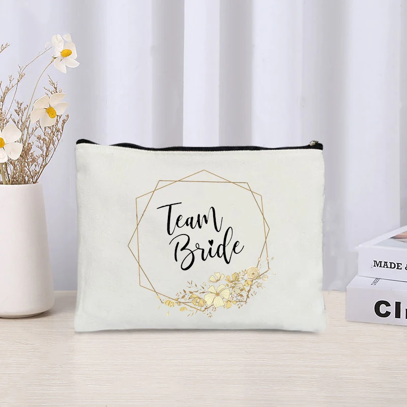 Bridesmaids Gift Cosmetic Bags for Wedding Decorations Flowers Pattern Team Bride Gifts Bags for Bachelorette Party Wallet 4