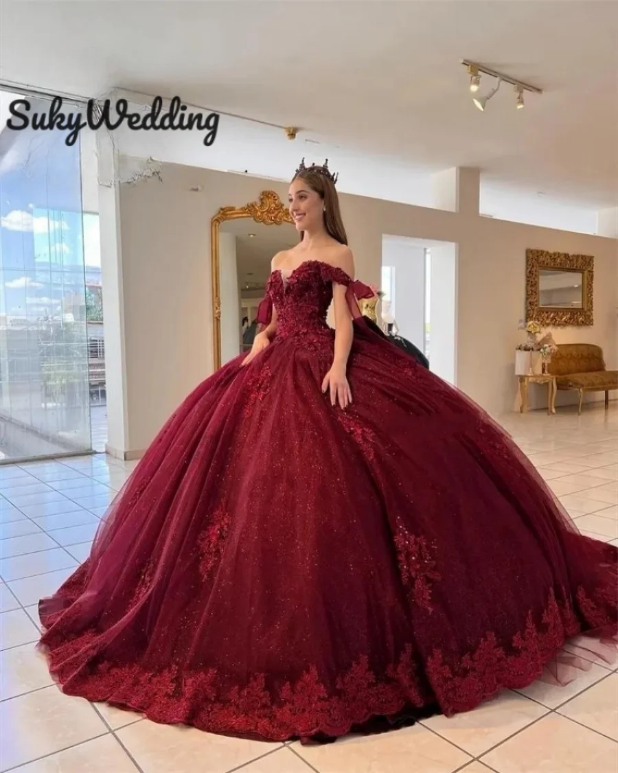 

Burgundy Princess Quinceanera Dresses Off the Shoulder Beads Appliques Corset Sweet 16 Dress Lace Up Back Graduation Prom Gowns
