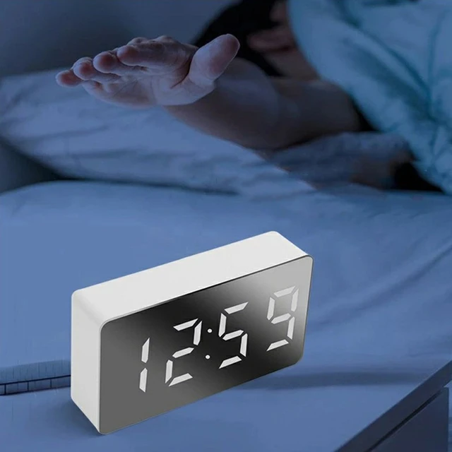 Reloj despertador Digital para mesita de noche, pantalla de temperatura,  hora, despertador de mesa, decoración del hogar, reloj electrónico  inteligente LED - AliExpress