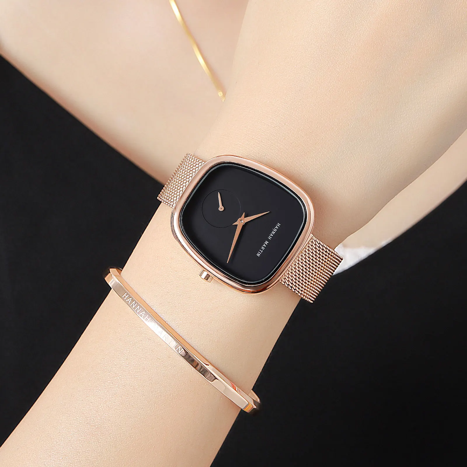 2023 New Women's Quartz Wristwatch 34mm Wine Barrel Rose Gold Black Stopwatch Fashionable Minimalist Style Oval Women's Watches 6