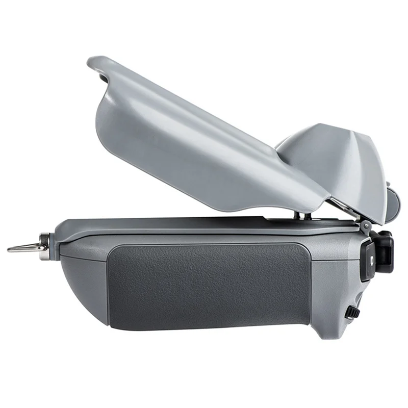 Pare-soleil pour télécommande DJI Mini 4 Pro RC2 en utilisation extérieure, réduisant les reflets pour une meilleure visibilité.