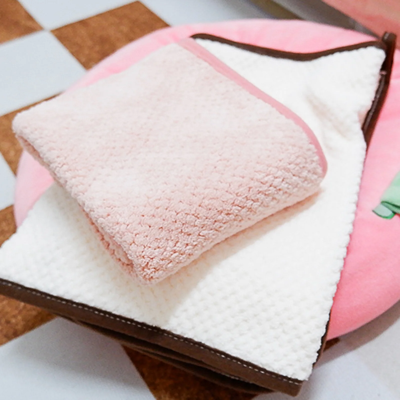 Pet Bath Towel Highly Absorbent Soft Comfortable Pet Grooming Towel Dog Towels For Drying Dogs For Cat Apricot