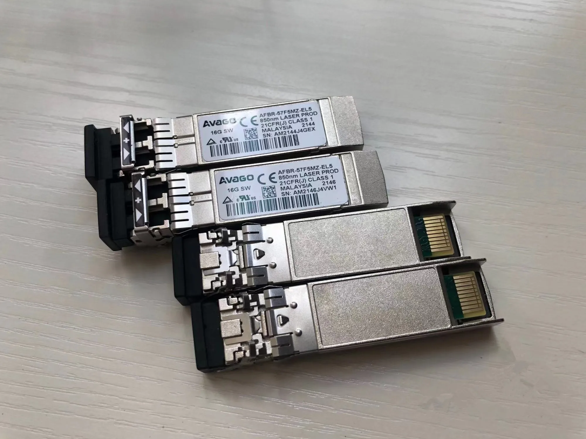 

AVAGO 16G SFP Module 850nm 100M LC/AFBR-57F5MZ-EL5 Multimode 16GB Optical Network Adapter Switch