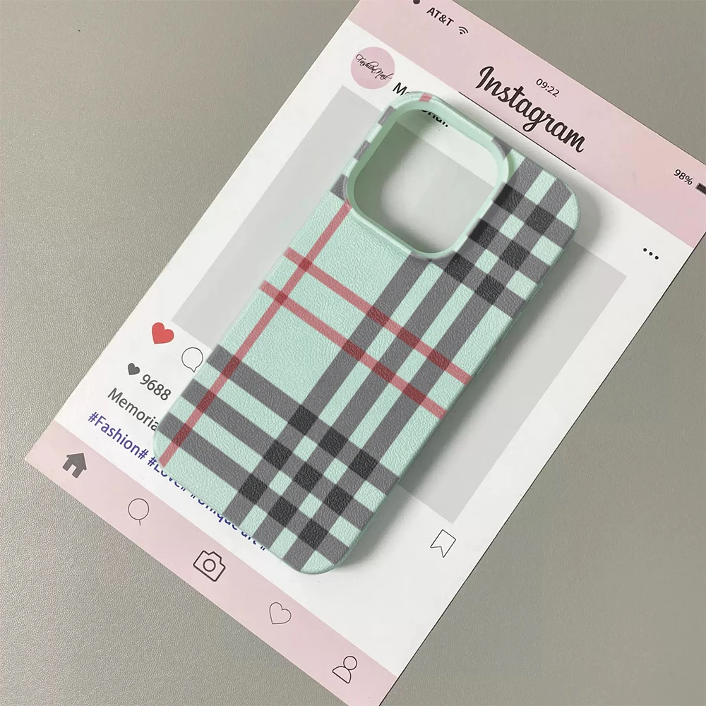 รูปสินค้า เคสโทรศัพท์ลายสกอตคลาสสิก สีแดงดำ ปกป้อง iPhone ทุกรุ่น