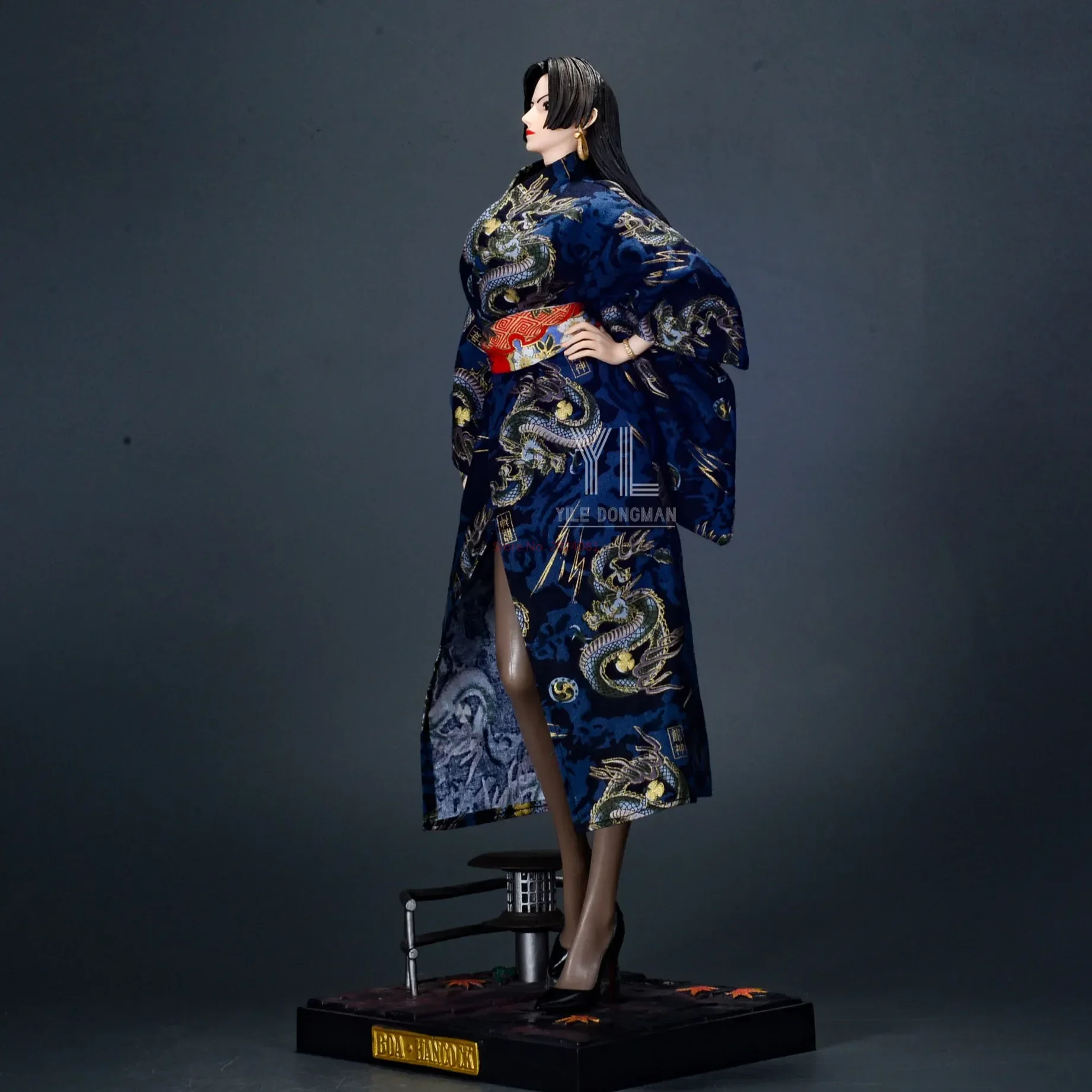 One Piece Anime Figure Uta Kimono Empress Boa Hancock High Quality Model Boutique Large Decorative Desktop Scene Collection Toys