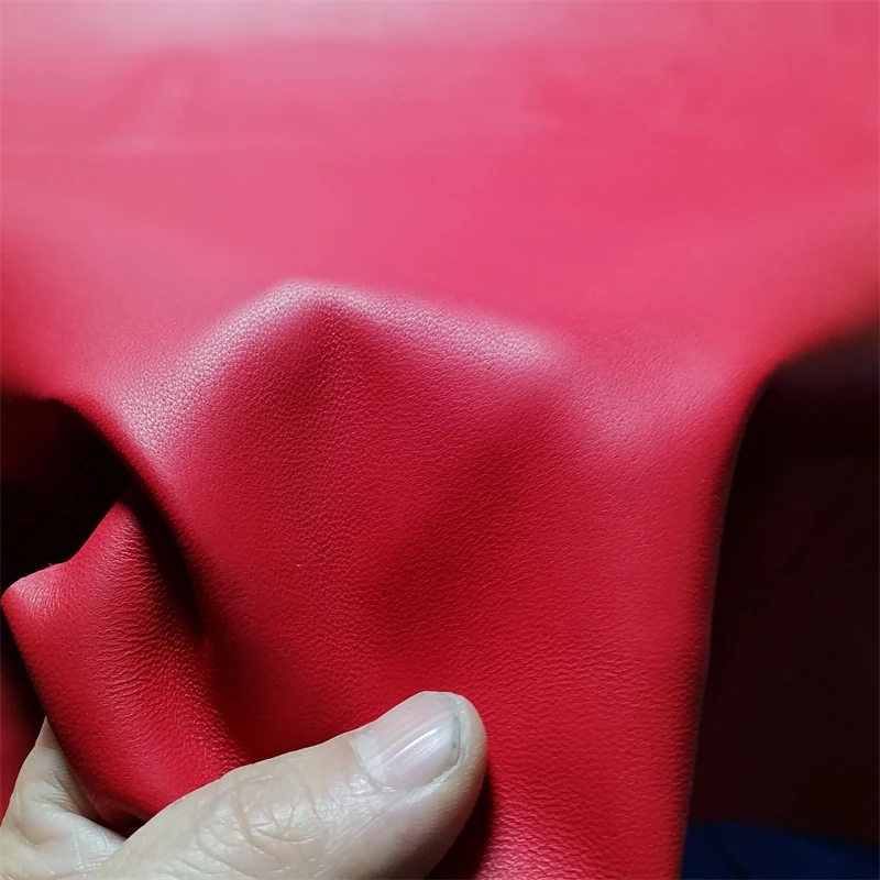 0.5/0.8mm 베이지. 갈색. 와인 레드. 블루 양가죽. 첫 번째 레이어 가죽. 실제 가죽 Fabric.DIY 손으로 만든 옷 수리용.