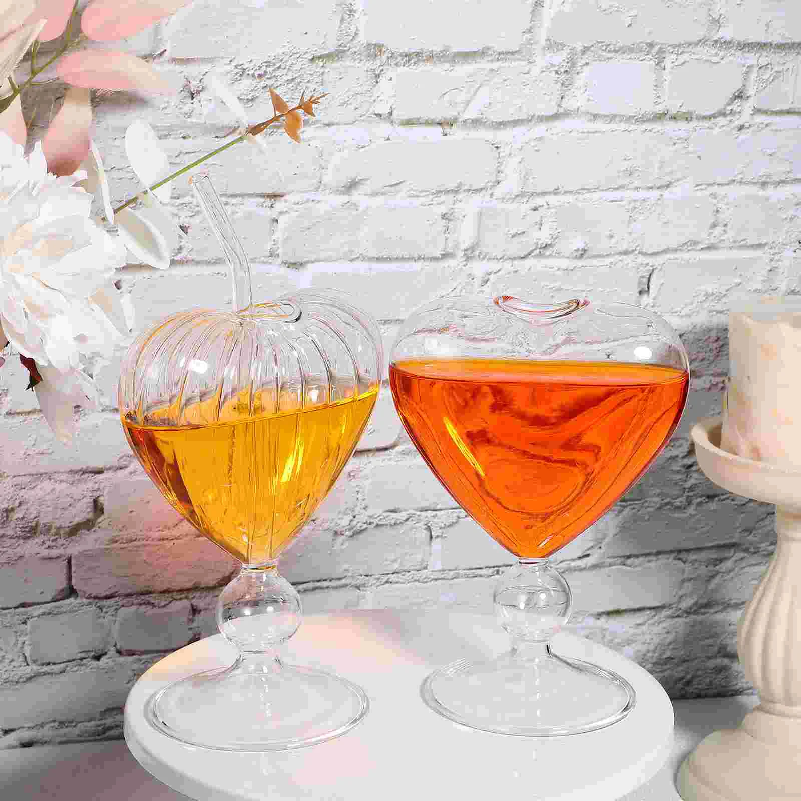 2 Pcs Cocktail Glasses Unique Wine Glasses Heart-shaped Romantic Juice  Glasses Glassware with Straws