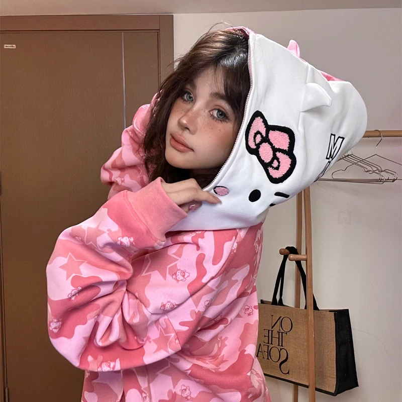 

Kawaii Sanrio Jacket Loose American Girls Outdoor Autumn and Winter Sweatshirt Anime Hellokittys Splicing Camouflage Couple Top
