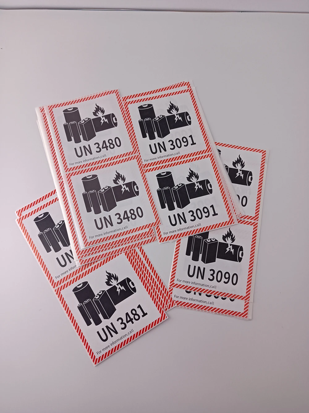 UN3481 UN3480 UN3091 UN3090 100x100mm 500 pcs lithium battery label Transport warning label for products containing batteries