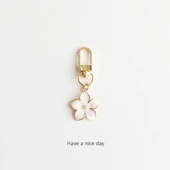 White Pear Blossom Keychain Cute Accessories Keychain Couple Matching Airpods Keyrings Pendant Wholesale Items For Boutique