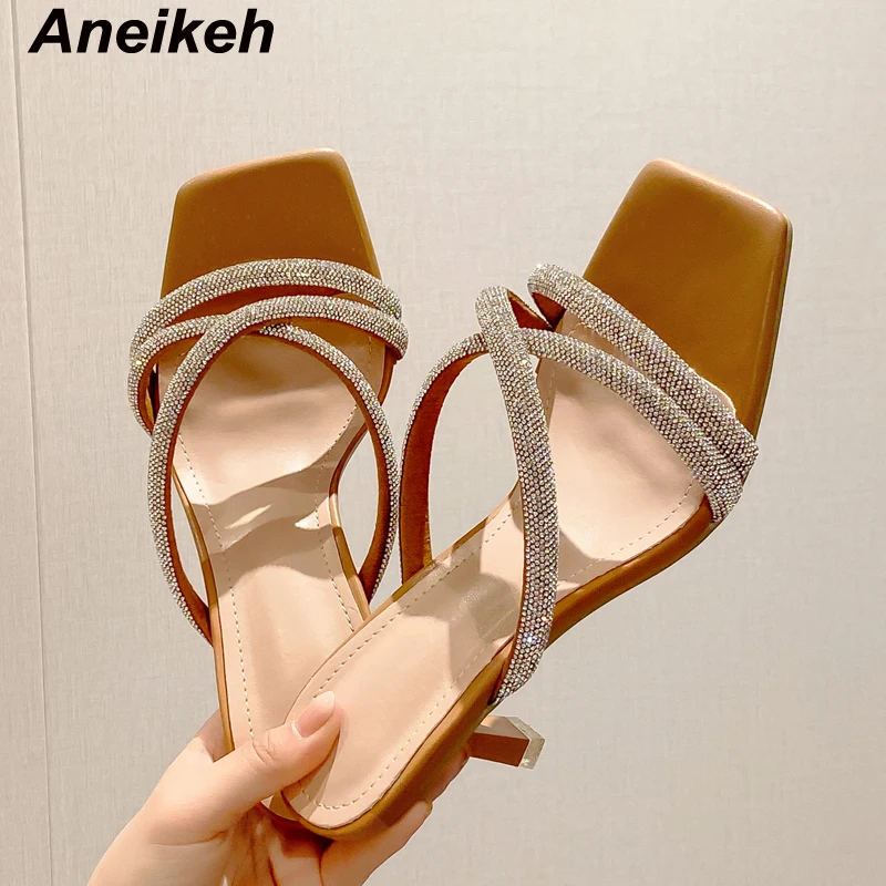 

Aneikeh 2024 блестящие шлепанцы на среднем каблуке со стразами, модные элегантные женские сексуальные свадебные туфли с открытым носком, дизайнерские Размеры 35-40