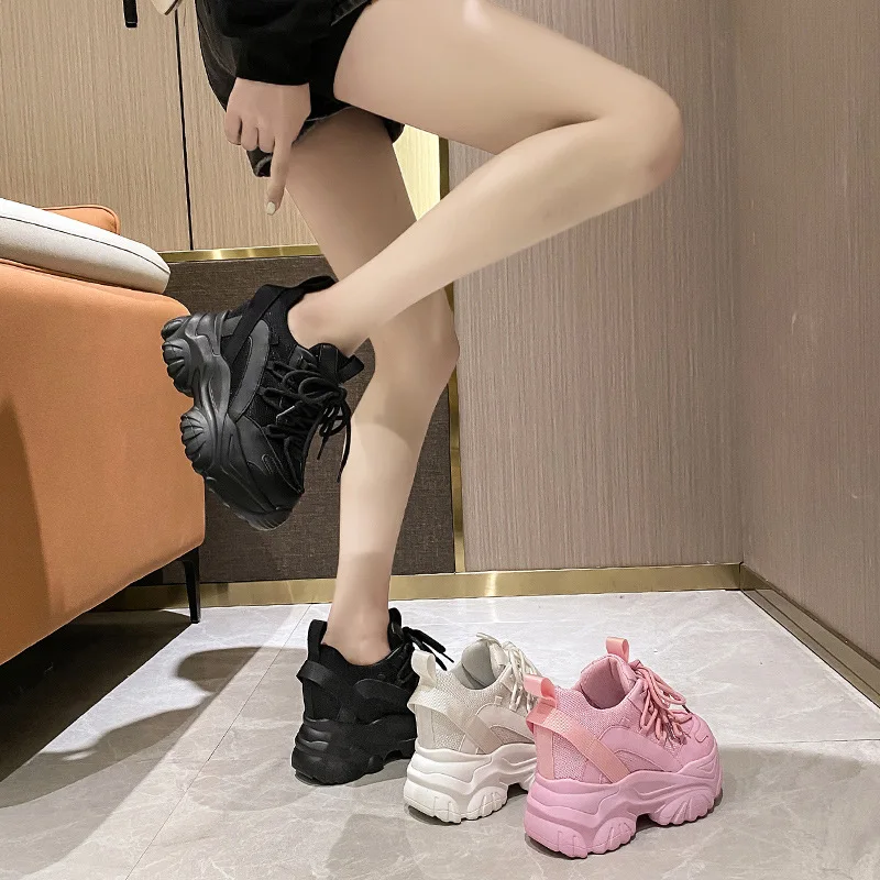 

Женские кроссовки на массивной платформе, розовые или белые спортивные туфли, размеры 34-39, сезон 2023