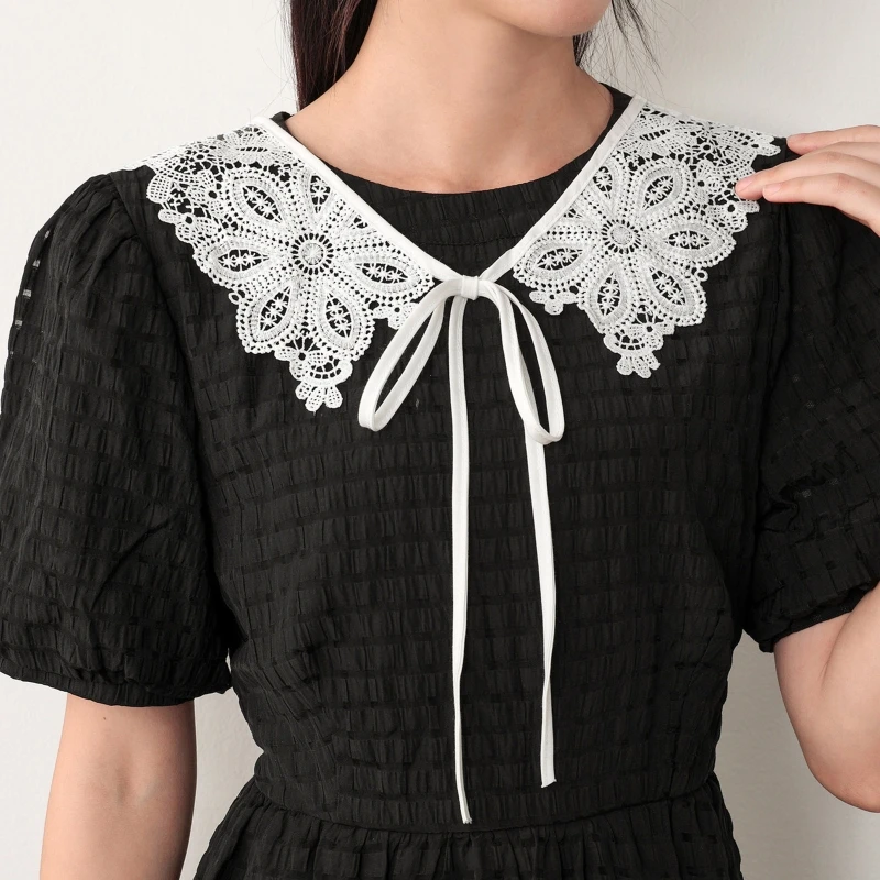

Lace False Collar Embroidery Hollow Out Trim Venise Neckline Detachable Collar