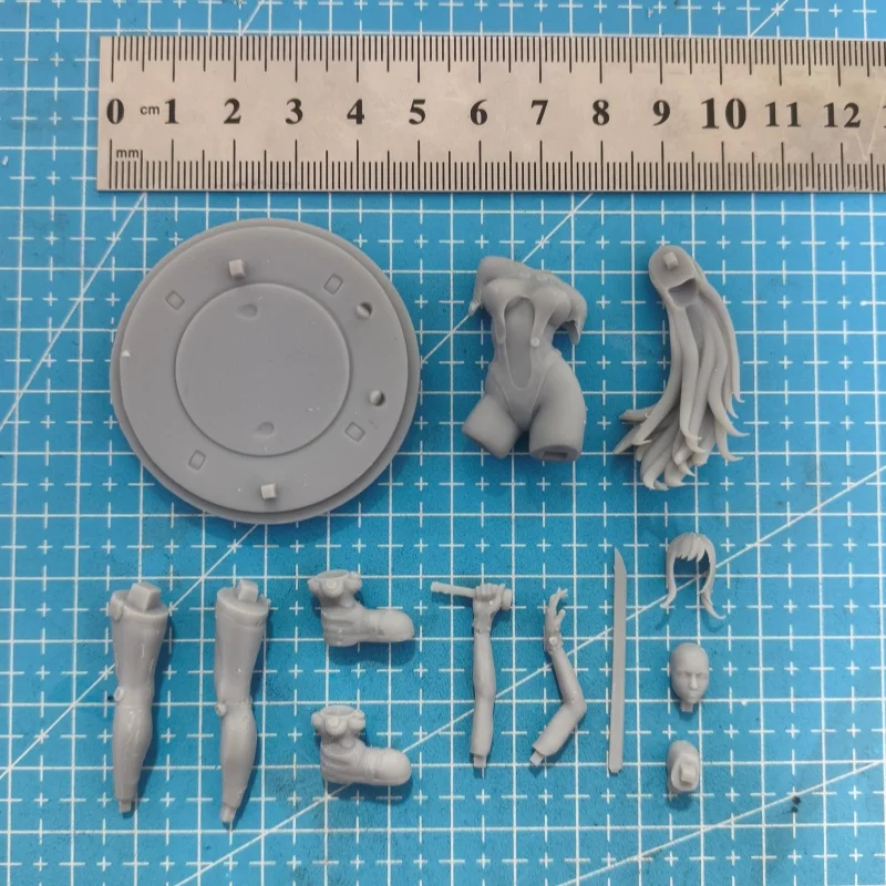 1/24 스케일 75mm 레진 피규어 조립 모델 키트 시모히라 레이카가 뒤로 몸을 돌리며 칼을 잡고 있다 Nsfw 두 가지 버전 조립되지 않은 장난감