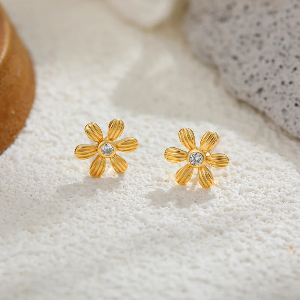 Dainty Small Daisy Earrings Stainless Steel Striped Flower Zircon Ear Earring PVD Waterproof Cute Girls Fashion Jewelry Aretes
