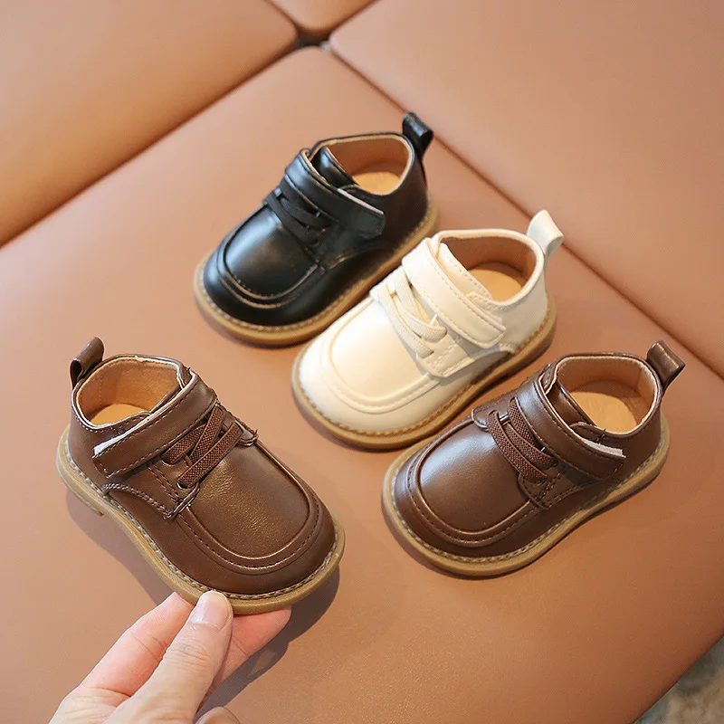 Baby 2023 Autumn New Soft Sole Shoes Children's Breathable Solid Color Small Leather Shoes Fashion and Leisure Prewalker Newborn