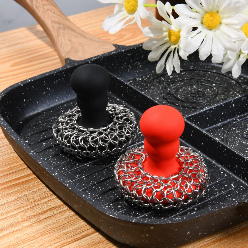 Kitchen-Pro Cast Iron Chainmail Scrubber with Silicone Insert — Tools and  Toys