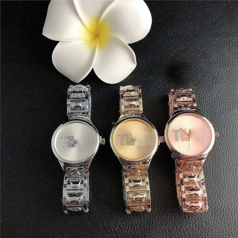 Рисунок 5 - Часы Bear 2023 с уникальным дизайном