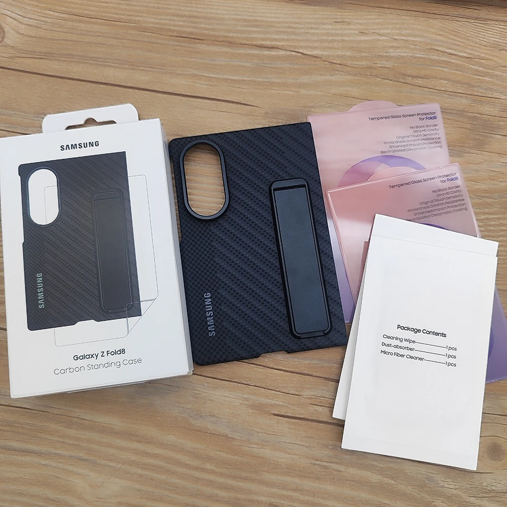 Carbon Fiber Standing Protective Case for Foldable Phones - Durable Hard PC Bumper Cover