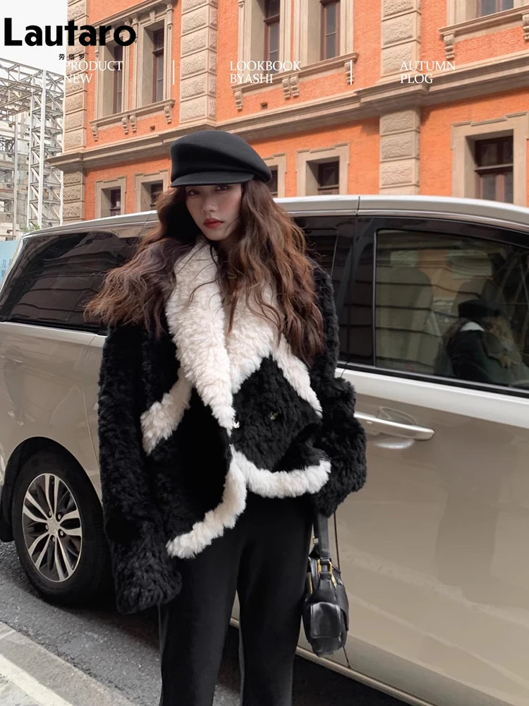 

Lautaro Autumn Winter Short Soft Thick Warm Hairy White and Black Color Block Faux Fur Coat Women Luxury Chic Fluffy Jacket 2023