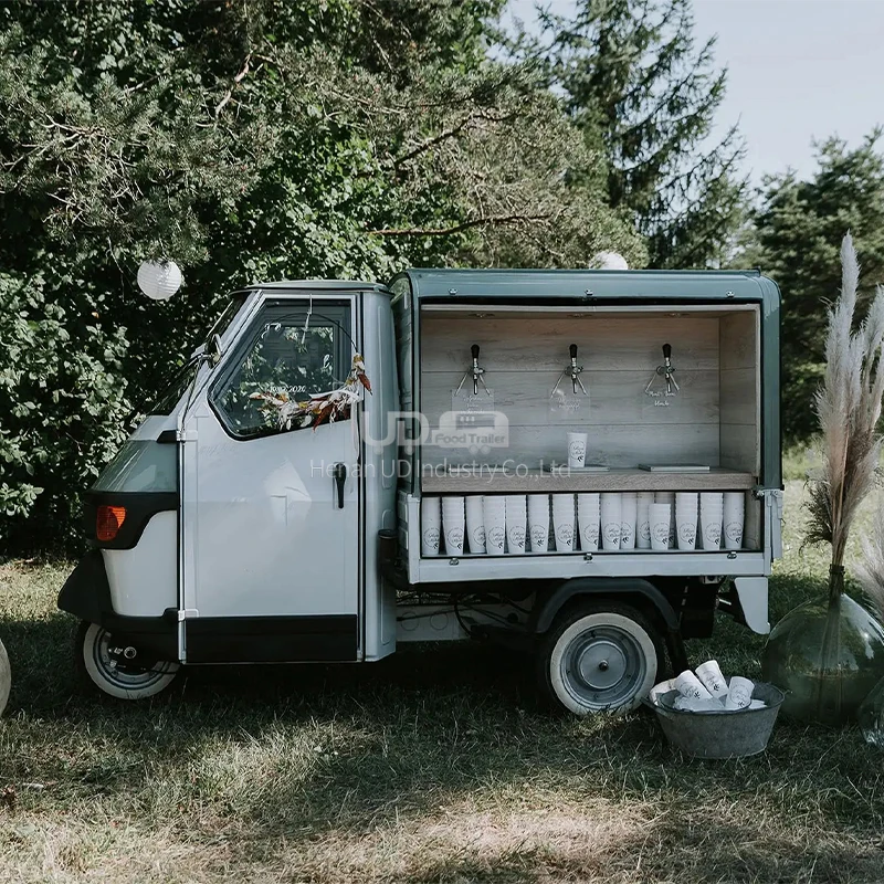 Camion Elettrico Personalizzato Per Alimenti All'Aperto Mobile Beer Bar Tuk Tuk Ice Cream Coffee Vending Cart Piaggio Ape Food Truck In Vendita